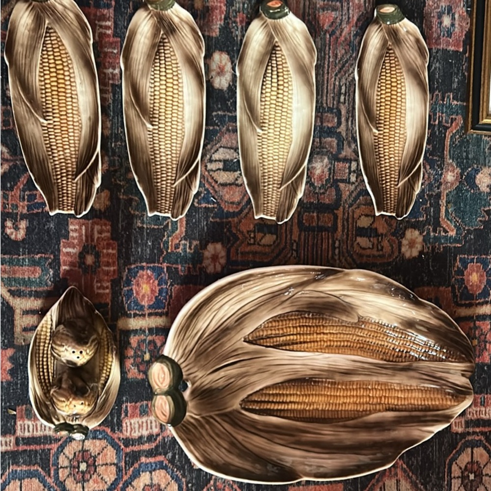 Autumn Corn Serving Set – Corn Plates, Large Platter & Salt/Pepper Shakers